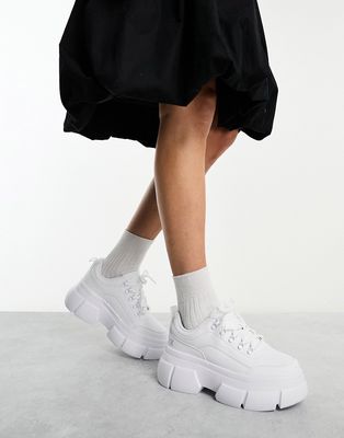KOI Gannika Charm platform sneakers in white
