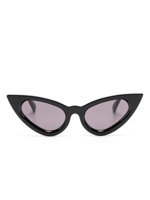 Kuboraum cat-eye frame tinted-lenses sunglasses - Black