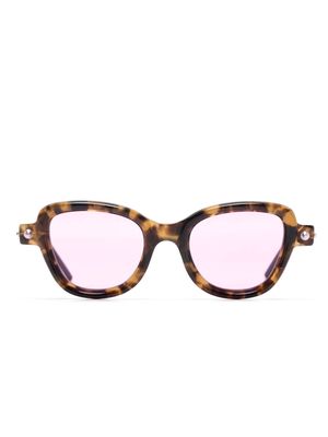 Kuboraum P5 tortoiseshell-effect cat-eye sunglasses - Brown