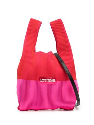 LASTFRAME logo-patch pleated satchel bag - Red