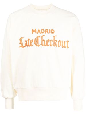 Late Checkout logo-patch sweatshirt - White