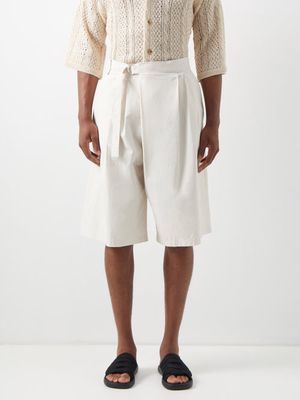 Le17septembre Homme - Pleated Cotton-blend Shorts - Mens - Cream