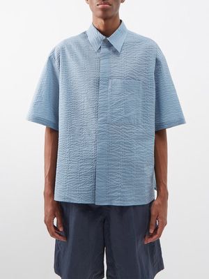 Le17septembre Homme - Short-sleeved Patch-pocket Cotton-seersucker Shirt - Mens - Blue