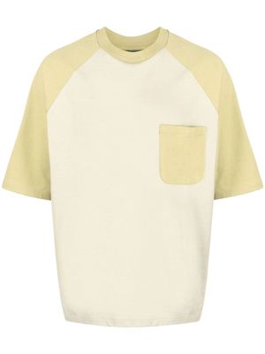 Levi's: Made & Crafted two-tone patch-pocket T-shirt - Green