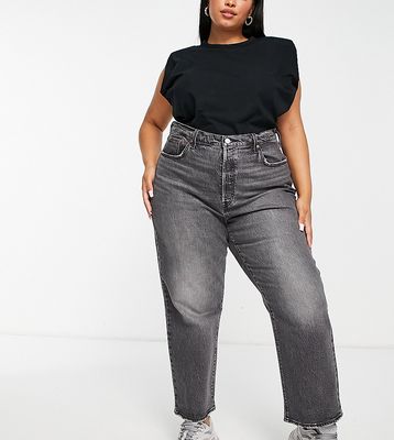 Levi's Plus Ribcage crop straight fit jeans in washed black