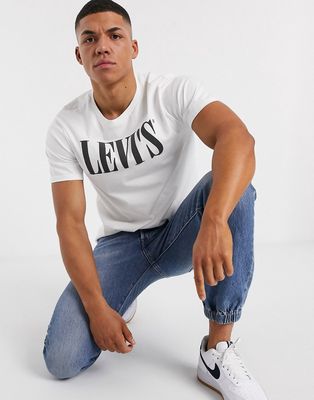 Levi's relaxed fit 90's serif logo t-shirt in white