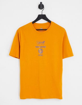 Levi's t-shirt with small chest logo in yellow