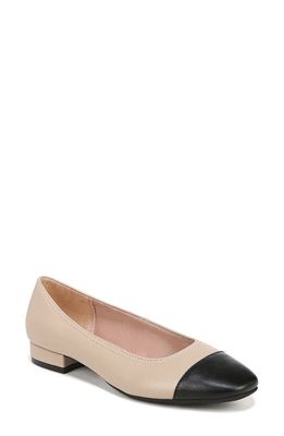 LifeStride Cameo Flat - Wide Width Available in Black/Tender Taupe-Dm