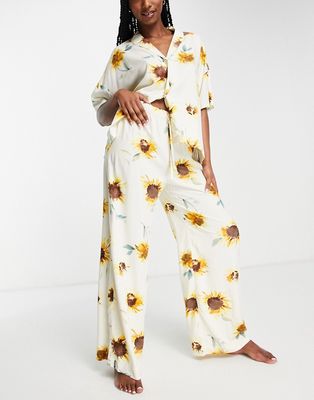 Lindex revere top and wide leg pants pajama set in sunflower print-Multi