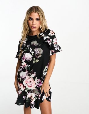Lipsy short sleeve shift dress in black floral-Multi