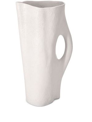 L'Objet Timna handled porcelain pitcher - White