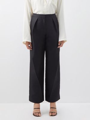 Loewe - High-rise Technical Twill Pleated Trousers - Womens - Black