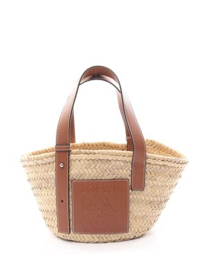 Loewe Pre-Owned 2010s small raffia basket bag - Neutrals