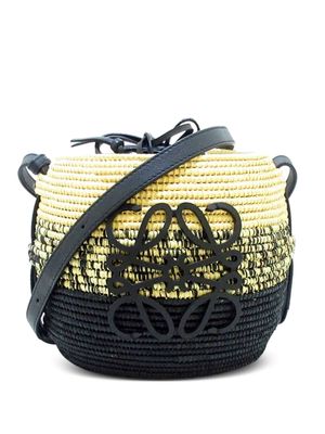 Loewe Pre-Owned x Paula’s Ibiza 2010-2023 Beehive basket shoulder bag - Black