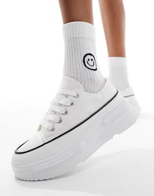 London Rebel canvas lace up sneakers in white