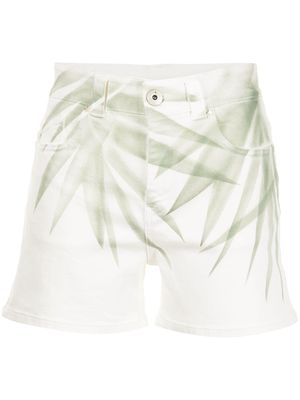 Lorena Antoniazzi palm-leaf print denim shorts - White