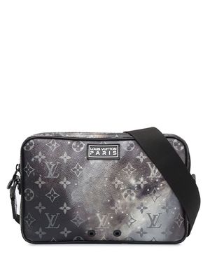 Louis Vuitton 2018 pre-owned Monogram Galaxy Alpha messenger bag - Black