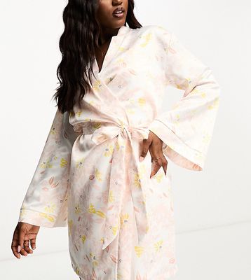 Loungeable bridesmaid robes in floral print-Multi