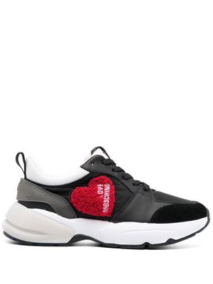 Love Moschino heart-patch lace-up sneakers - Black