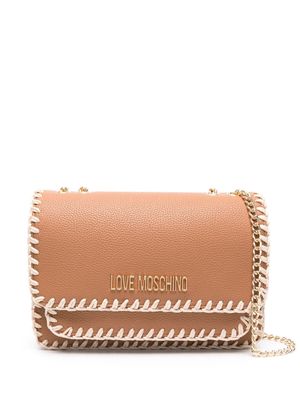 Love Moschino logo-lettering grained shoulder bag - Neutrals