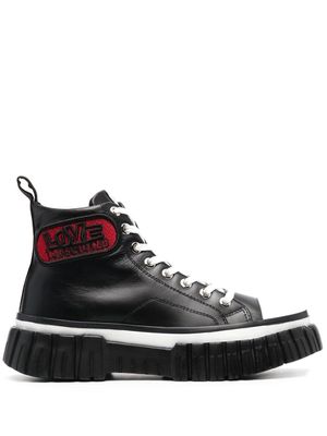 Love Moschino logo-patch lace-up sneakers - Black