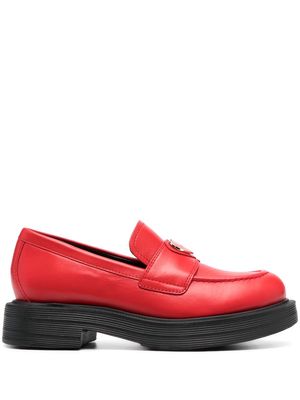 Love Moschino logo-plaque 40mm faux-leather loafers - Red