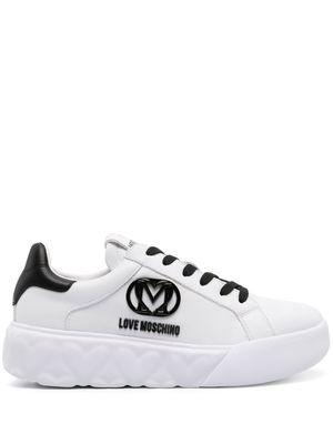 Love Moschino logo-plaque platform sneakers - White