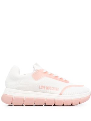 Love Moschino logo-print lace-up sneakers - White