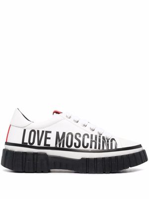 Love Moschino logo-print low-top trainers - White
