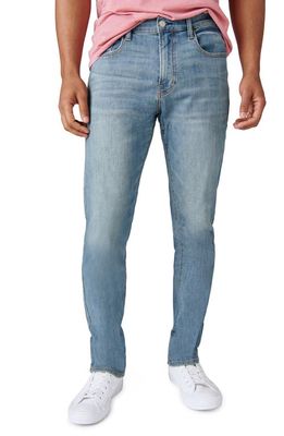 Lucky Brand 410 Athletic Straight Fit Jeans in Fenwick