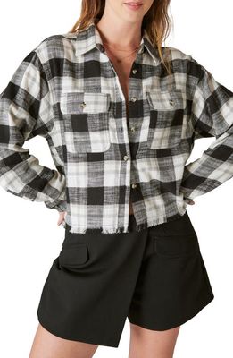 Lucky Brand Buffalo Check Cotton Flannel Raw Hem Crop Shirt in Lucky Black Plaid
