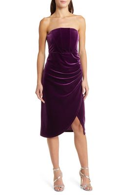 Lulus Glamorous Celebrations Strapless Velvet Cocktail Dress in Dark Purple