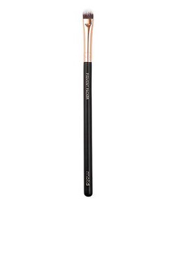 M.O.T.D. Cosmetics The Pigment Packer Brush in Black.