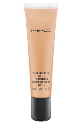 MAC Cosmetics MAC Studio Sculpt Broad Spectrum SPF 15 Foundation in Nc44