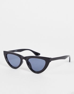 Madein. extreme cat eye sunglasses in black