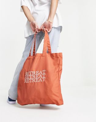 Madein. retreat tote bag in rust-Red