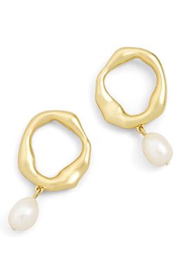 Madewell Cultured Freshwater Pearl Frontal Hoop Earrings in Vintage Gold