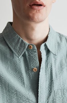 Madewell Easy Short Sleeve Seersucker Button-Up Shirt in Summer Breeze