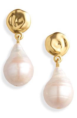 Madewell Freshwater Pearl Statement Earrings in Vintage Gold
