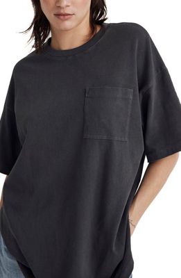 Madewell Garment-Dyed Oversize Cotton Pocket T-Shirt in Black Coal