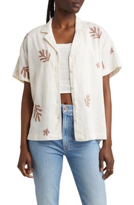Madewell Leaf Embroidered Linen Blend Camp Shirt in Lighthouse