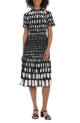 Maggy London Abstract Print Tiered Midi Dress in Black/Ivory/Gray