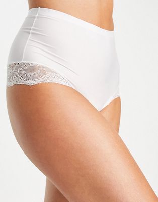 Magic bodyfashion high waist invisible contour thong with lace detail in white
