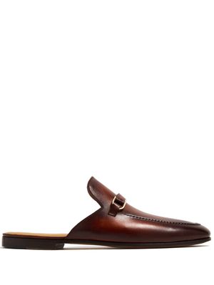 Magnanni buckle-detail leather slippers - Brown