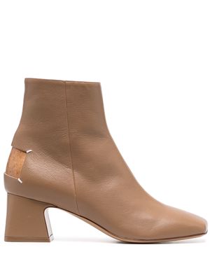 Maison Margiela asymmetric-toe leather boots - Brown