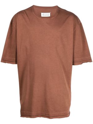 Maison Margiela distressed-hem crew-neck T-shirt - Brown