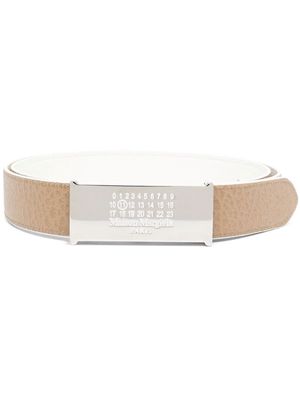 Maison Margiela logo-buckle leather belt - White