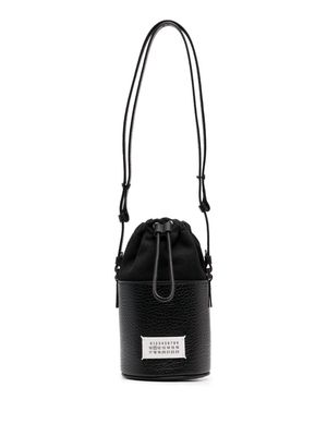 Maison Margiela logo-patch leather bucket bag - Black