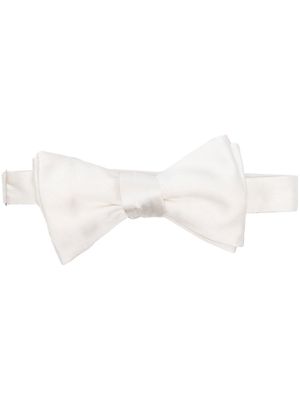 Maison Margiela pre-tied silk bow tie - White