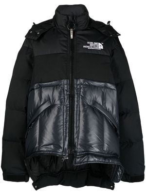 Maison Mihara Yasuhiro logo-embroidered panelled padded jacket - Black